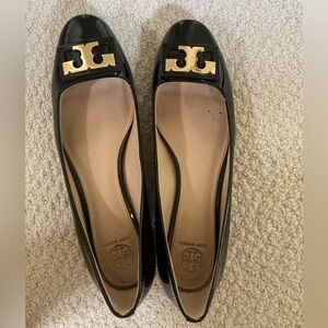 Tory Burch Black Patent Leather Block Heel Pumps For Sale - Size 10M